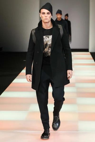 Look 33